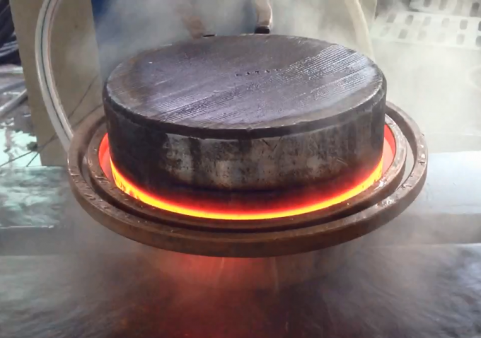 高周波焼入れ機械